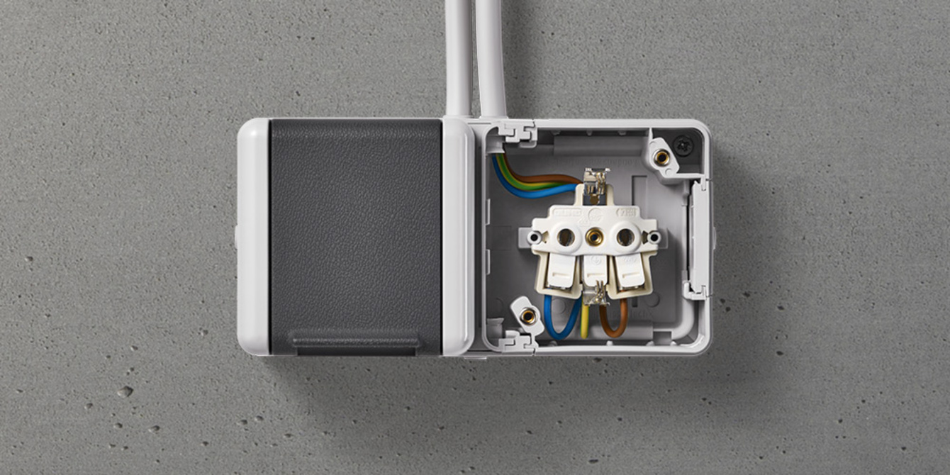 Doppelsteckdose mit Trennsteg bei Best Chip e.K. EDV Handel + Service in Monheim am Rhein