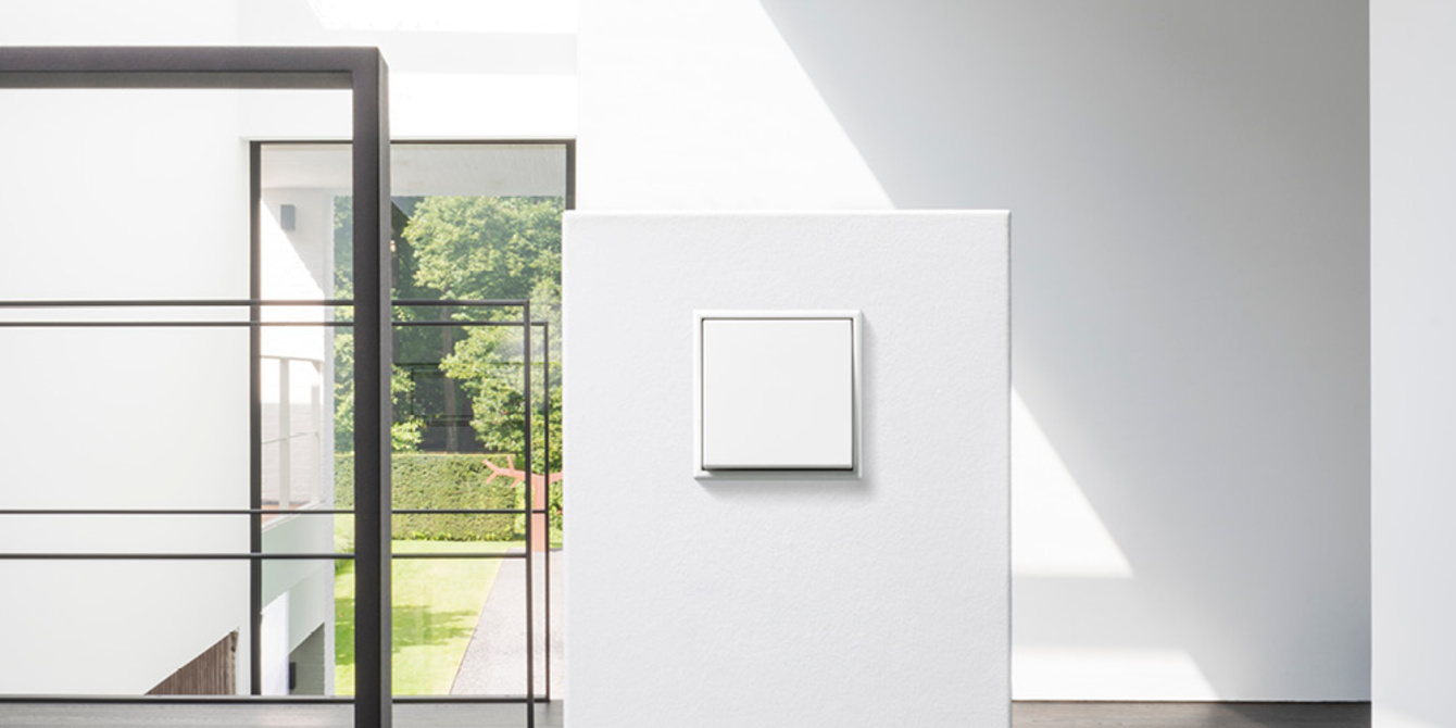 JUNG Schalterprogramme bei Best Chip e.K. EDV Handel + Service in Monheim am Rhein